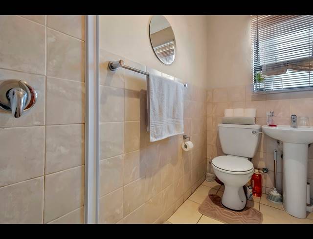2 BEDROOM APARTMENT FOR SALE IN FERNDALE